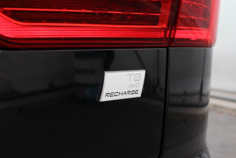 Volvo XC60 RECHARGE T8 2.0 PETROL [385] PHEV R-DESIGN PRO AWD AUTOMATIC 23