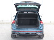 Volkswagen Tiguan R-LINE 1.4 TSI PHEV DSG AUTOMATIC 23