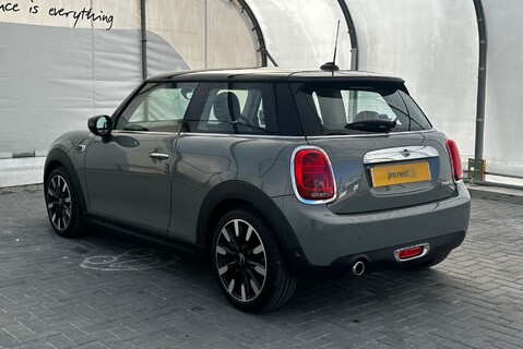 Mini Hatch COOPER EXCLUSIVE 1.5T [134] 3DR Manual 14