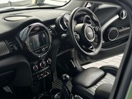 Mini Hatch COOPER EXCLUSIVE 1.5T [134] 3DR Manual 22