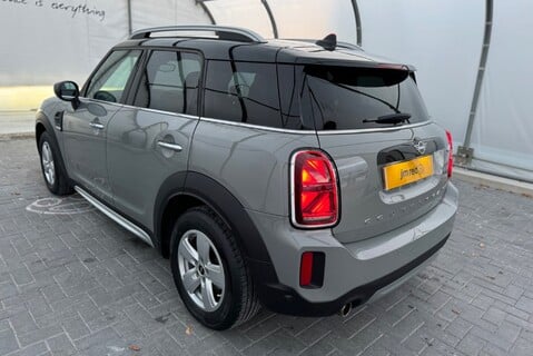 Mini Countryman COOPER ALL4 CLASSIC 1.5 [135] PETROL AUTOMATIC 18