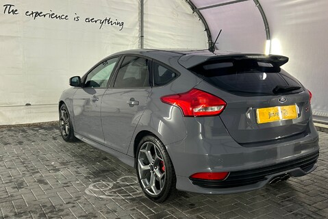 Ford Focus ST-3 2.0 [250] PETROL MANUAL 8