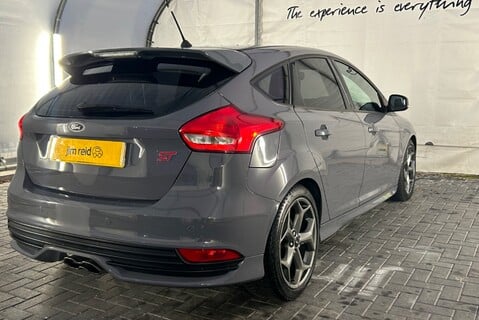 Ford Focus ST-3 2.0 [250] PETROL MANUAL 13