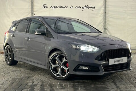 Ford Focus ST-3 2.0 [250] PETROL MANUAL 1