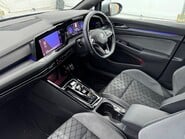 Volkswagen Golf R-LINE ETSI 1.5 [150] DSG AUTOMATIC PETROL 24