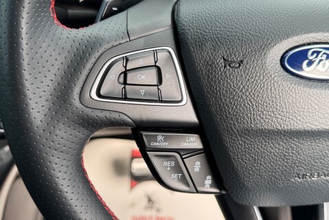 Ford Kuga ST-LINE EDITION 2.0 [180] TDCI DIESEL AUTOMATIC 4X4 31