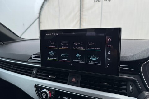 Audi A4 TFSI 2.0 [150] PETROL S LINE MHEV AUTOMATIC 37