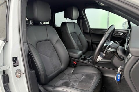 Porsche Macan 2.0T [242] PDK 15