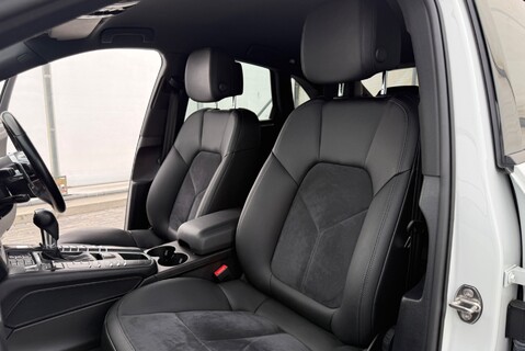 Porsche Macan 2.0T [242] PDK 16