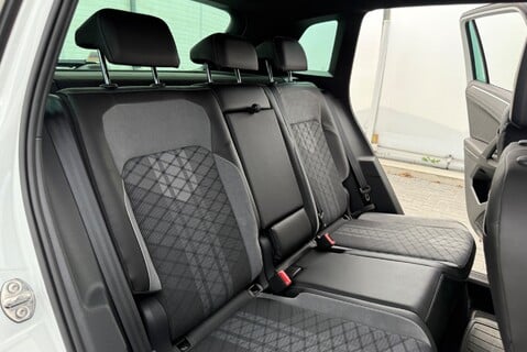 Volkswagen Tiguan R-LINE TDI 2.0 [150] DIESEL DSG AUTOMATIC 10