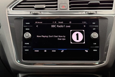 Volkswagen Tiguan R-LINE TDI 2.0 [150] DIESEL DSG AUTOMATIC 24