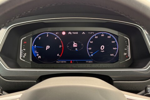 Volkswagen Tiguan R-LINE TDI 2.0 [150] DIESEL DSG AUTOMATIC 33