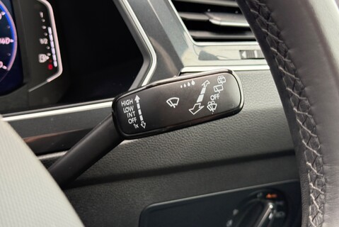 Volkswagen Tiguan R-LINE TDI 2.0 [150] DIESEL DSG AUTOMATIC 38