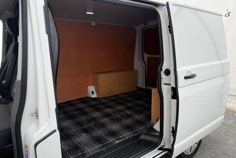 Volkswagen Transporter T28 TDI 2.0 [110] DIESEL P/V STARTLINE MANUAL 11