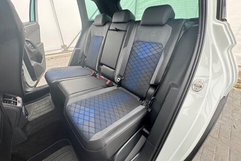 Volkswagen Tiguan R TSI 2.0 [316] 4MOTION DSG AUTOMATIC 12