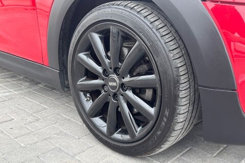 Mini Hatch 1.5T[135] COOPER CLASSIC 6