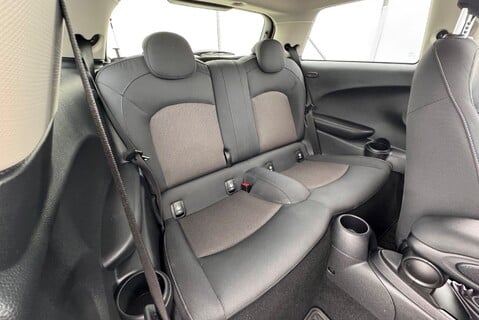 Mini Hatch 1.5T[135] COOPER CLASSIC 14