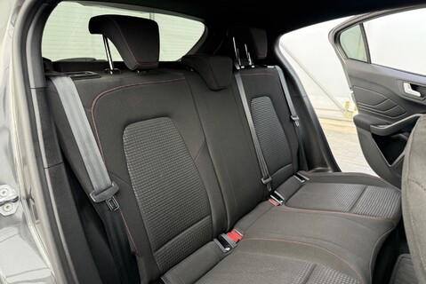 Ford Focus ST-LINE EDITION 1.0TMHEV [155] 9