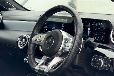 Mercedes-Benz A Class AMG A 35 2.0T [302] 4MATIC PREMIUM PLUS 27