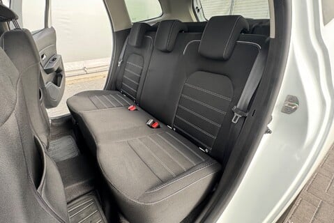 Dacia Duster 1.0 [90] PETROLPRESTIGE TCE MANUAL 13