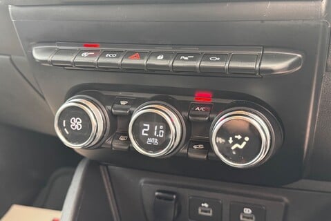Dacia Duster 1.0 [90] PETROLPRESTIGE TCE MANUAL 31