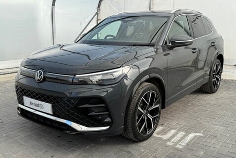 Volkswagen Tiguan R-LINE eTSI [150] DSG 3