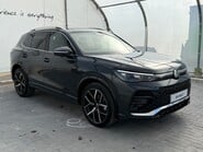 Volkswagen Tiguan R-LINE eTSI [150] DSG 6