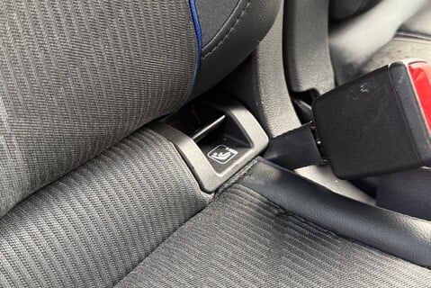 Volkswagen Tiguan R-LINE eTSI [150] DSG 12