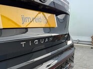 Volkswagen Tiguan R-LINE eTSI [150] DSG 24