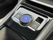 Volkswagen Tiguan R-LINE eTSI [150] DSG 32