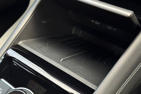 Volkswagen Tiguan R-LINE eTSI [150] DSG 33