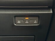 Volkswagen Tiguan R-LINE eTSI [150] DSG 43