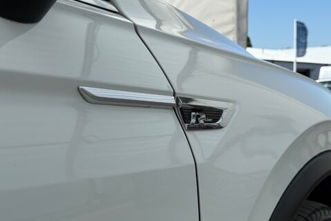 Volkswagen Tiguan R-LINE TECH 2.0TSI [190] 4MOTION DSG 9