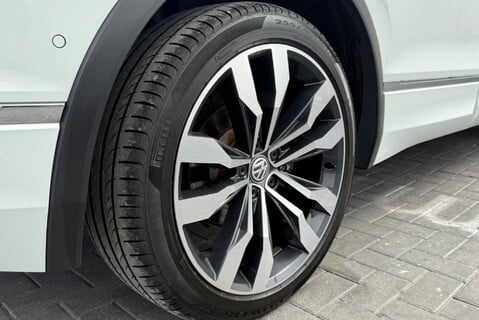 Volkswagen Tiguan R-LINE TECH 2.0TSI [190] 4MOTION DSG 19