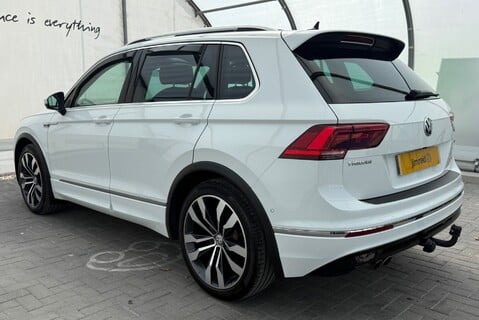 Volkswagen Tiguan R-LINE TECH 2.0TSI [190] 4MOTION DSG 24