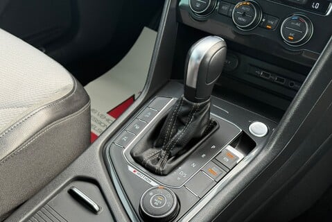 Volkswagen Tiguan R-LINE TECH 2.0TSI [190] 4MOTION DSG 37