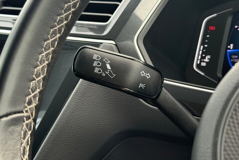 Volkswagen Tiguan R-LINE TECH 2.0TSI [190] 4MOTION DSG 45