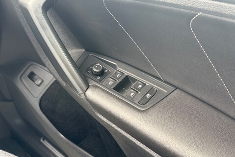 Volkswagen Tiguan R-LINE TECH 2.0TSI [190] 4MOTION DSG 47