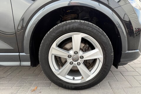 Audi Q2 1.0TFSI [95] SPORT 5