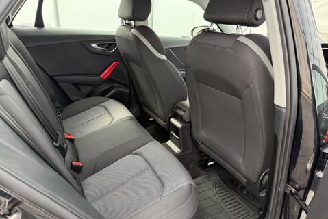 Audi Q2 1.0TFSI [95] SPORT 9
