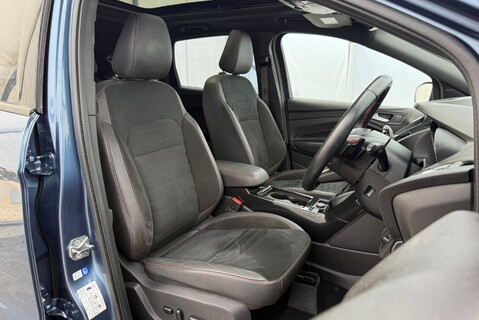 Ford Kuga ST-LINE X TDCI 13