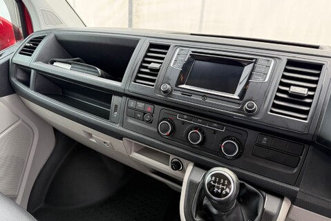 Volkswagen Transporter T32 TDI W/V 4MOTION BMT 18