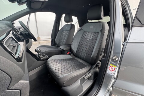 Volkswagen T-Roc R-LINE 1.5 [150] TSI PETROL DSG AUTOMATIC 13