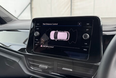 Volkswagen T-Roc R-LINE 1.5 [150] TSI PETROL DSG AUTOMATIC 32