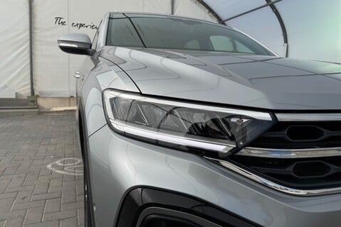 Volkswagen T-Roc R-LINE 2.0 [150] DIESEL TDI MANUAL 7