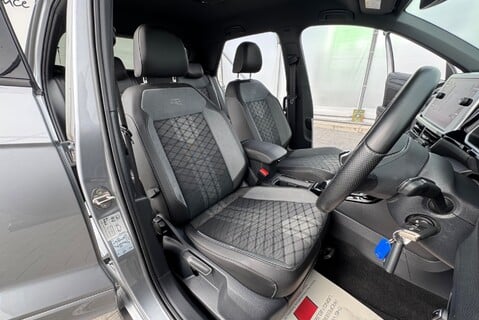 Volkswagen T-Roc R-LINE 2.0 [150] DIESEL TDI MANUAL 9