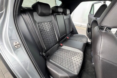 Volkswagen T-Roc R-LINE 2.0 [150] DIESEL TDI MANUAL 10