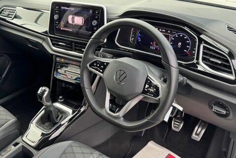 Volkswagen T-Roc R-LINE 2.0 [150] DIESEL TDI MANUAL 23