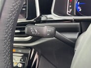 Volkswagen T-Roc R-LINE 2.0 [150] DIESEL TDI MANUAL 27