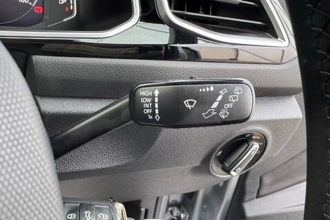 Volkswagen T-Roc R-LINE 2.0 [150] DIESEL TDI MANUAL 28